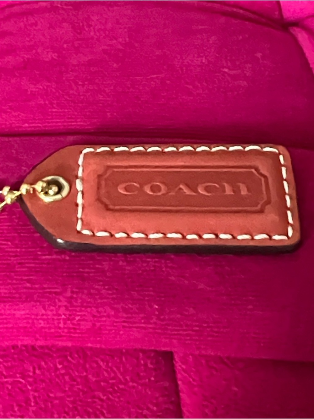 Coach Hang Tag - Picture 3 of 6